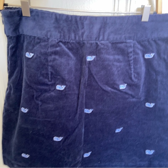 Vineyard Vines Women’s 2 Navy Corduroy Skirt Classic all over Embroidered Whale - Picture 6 of 6